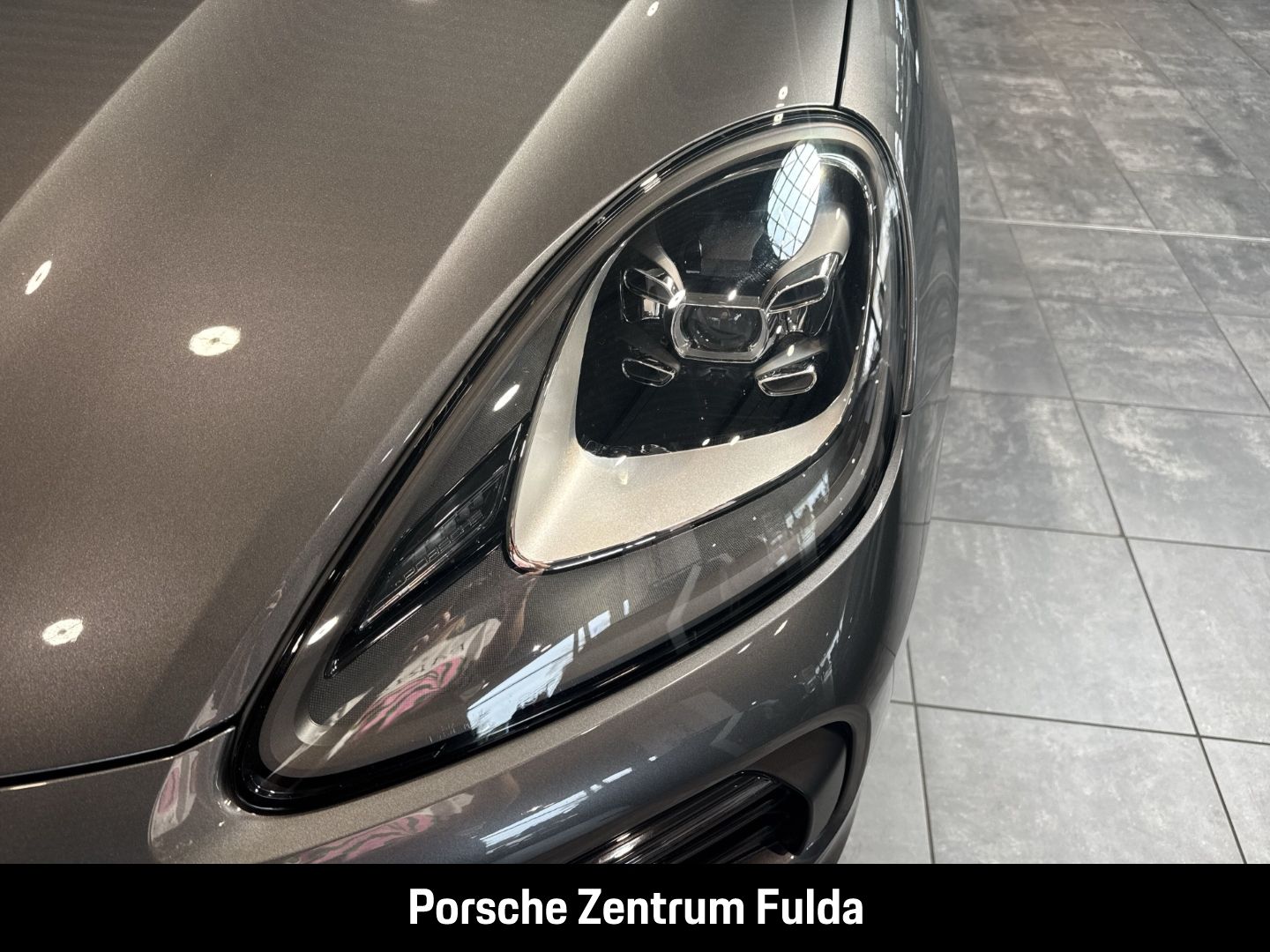 Porsche Cayenne E-Hybrid Surround-View Luftfederung foto 15