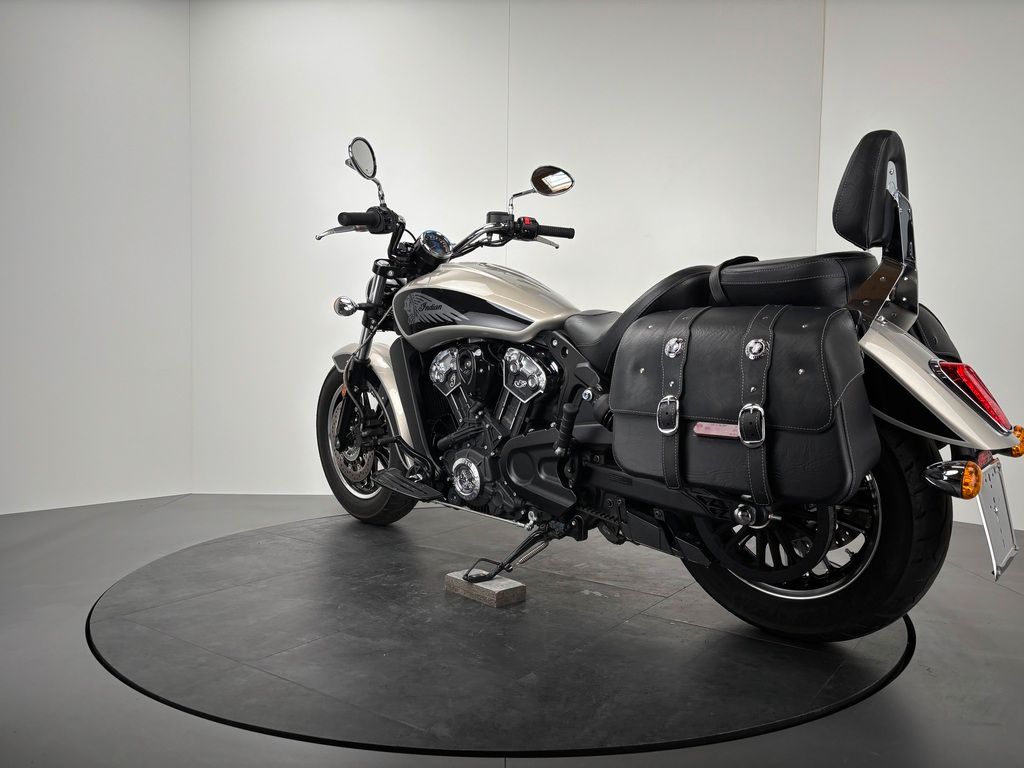 Fahrzeugabbildung Indian SCOUT *TOP-ZUSTAND *LEDER-TASCHEN