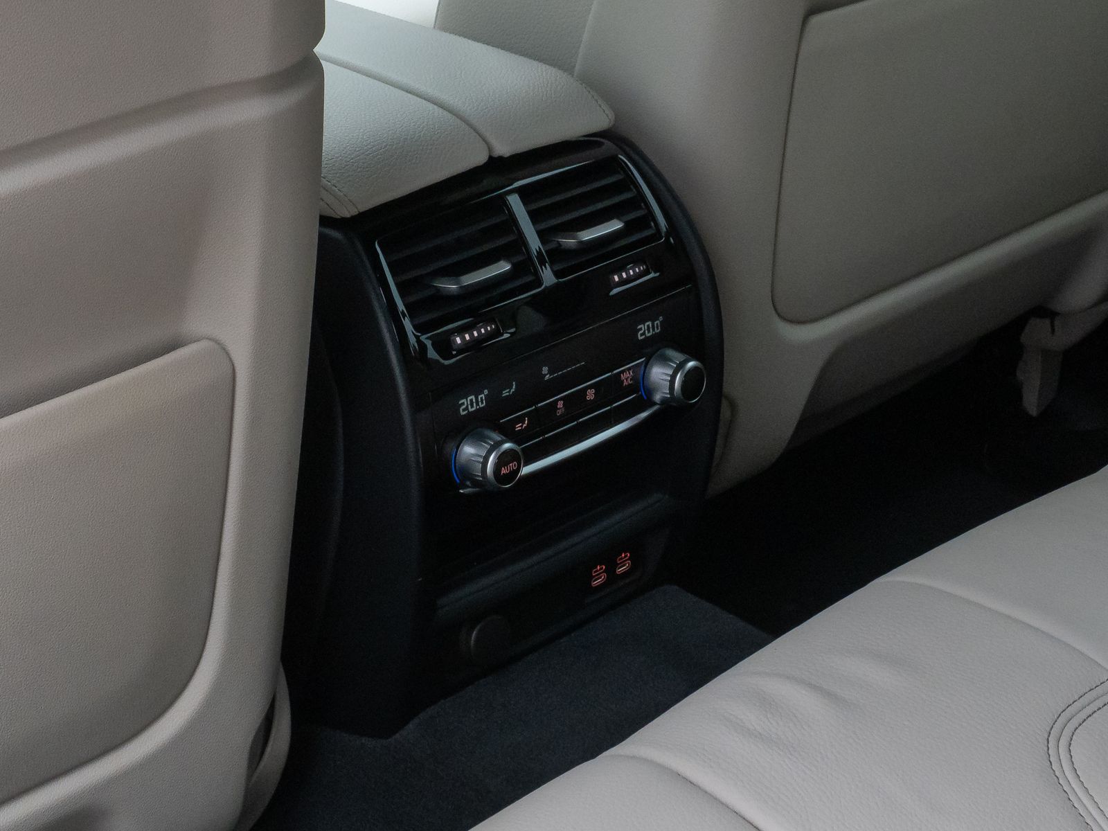 Fahrzeugabbildung BMW 530e xD M Sport Massage Laser HUD DAB Individual