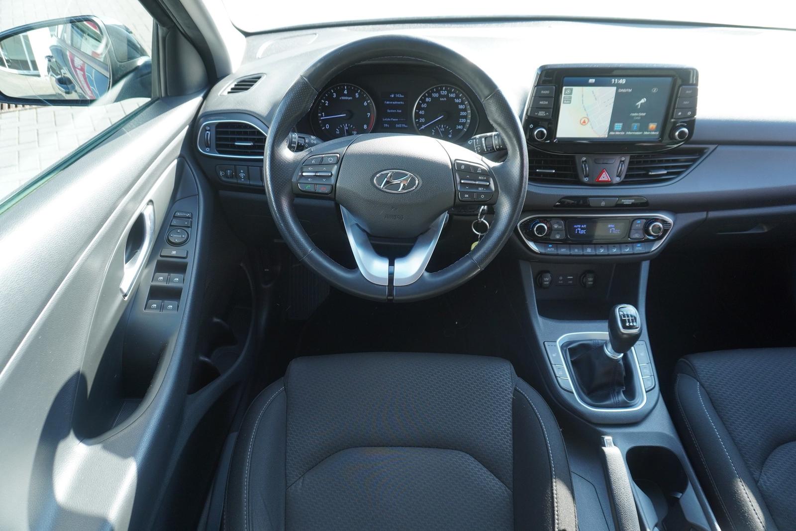 Hyundai i30 Kombi 1.4 T-GDI YES! Navi Kamera Sitzheizung