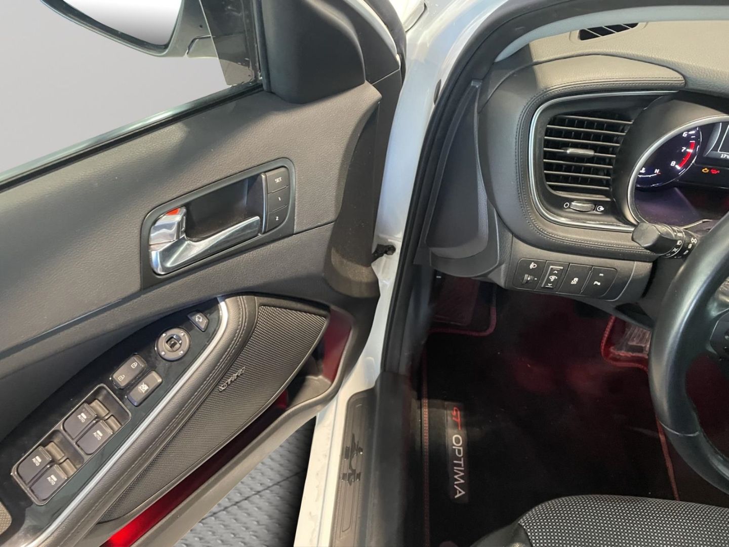 Fahrzeugabbildung Kia Optima Edition 7 Kamera Tempomat SHZ LED