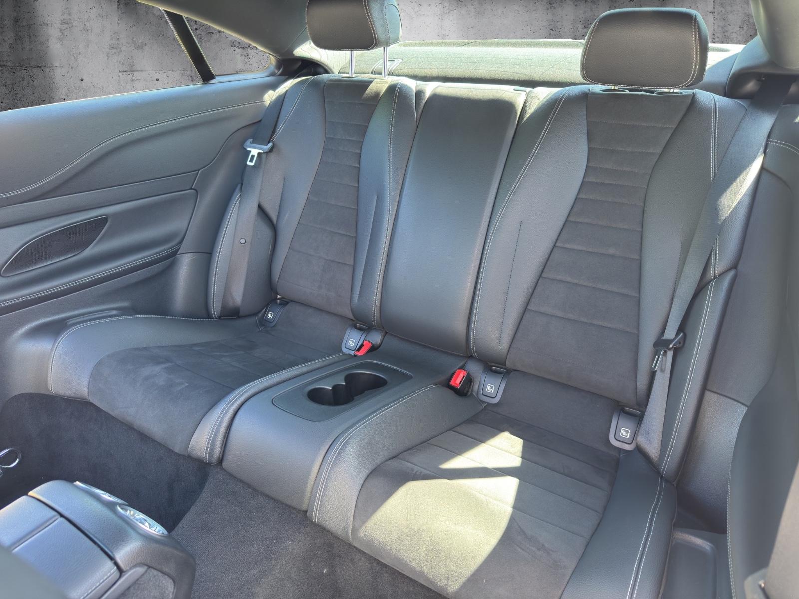 Mercedes-Benz E Coupe E 220 d, AMG-Line, Pano, MBUX