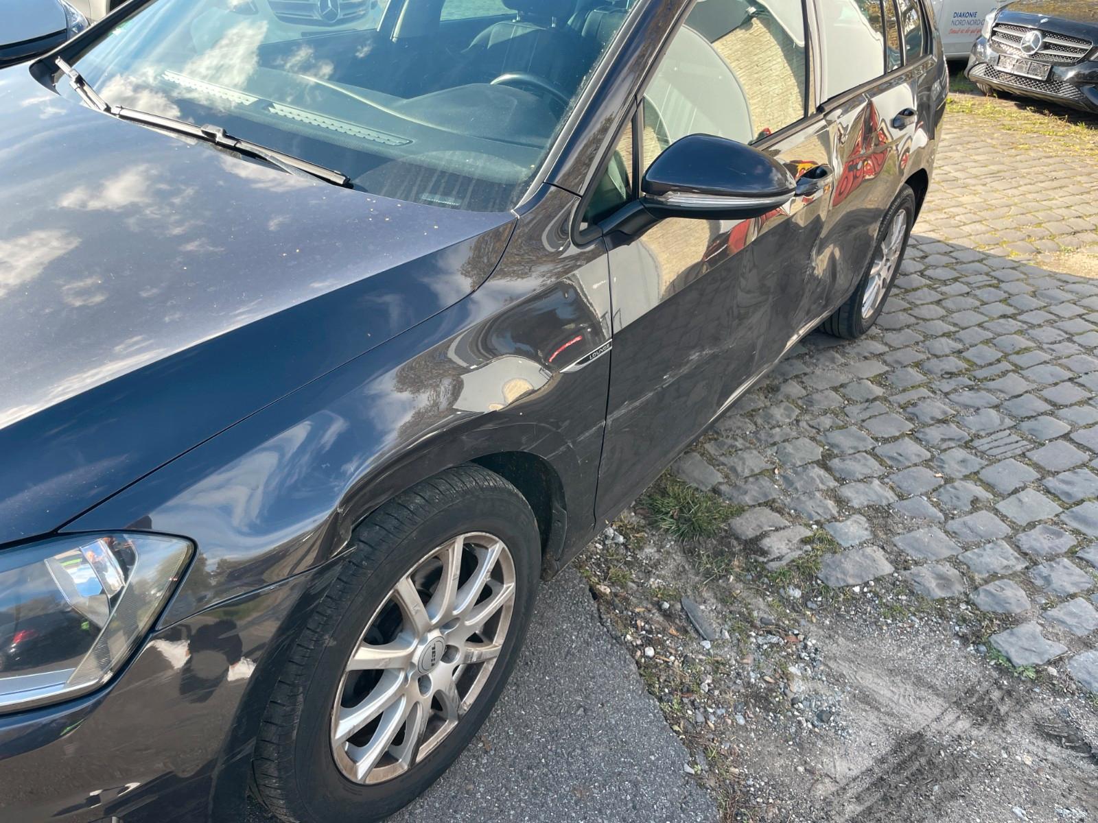 Volkswagen Golf 2015 — interior