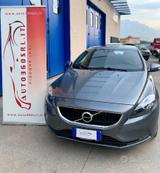 Volvo VOLVO V40 D2 Geartronic Kinetic EURO 6B - Volvo V40 Kinetic mit Diesel-Antrieb