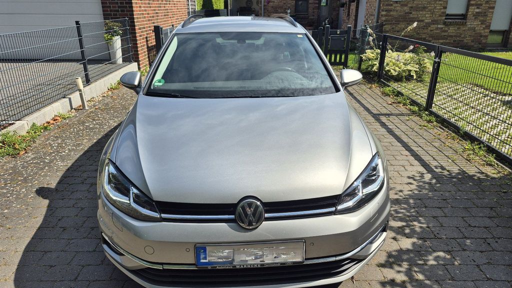 Image of Volkswagen Golf