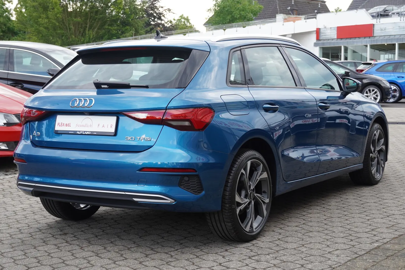 Audi A3 Sportback 30 TFSI advanced LED Navi ACC AHK, миниатюра 4