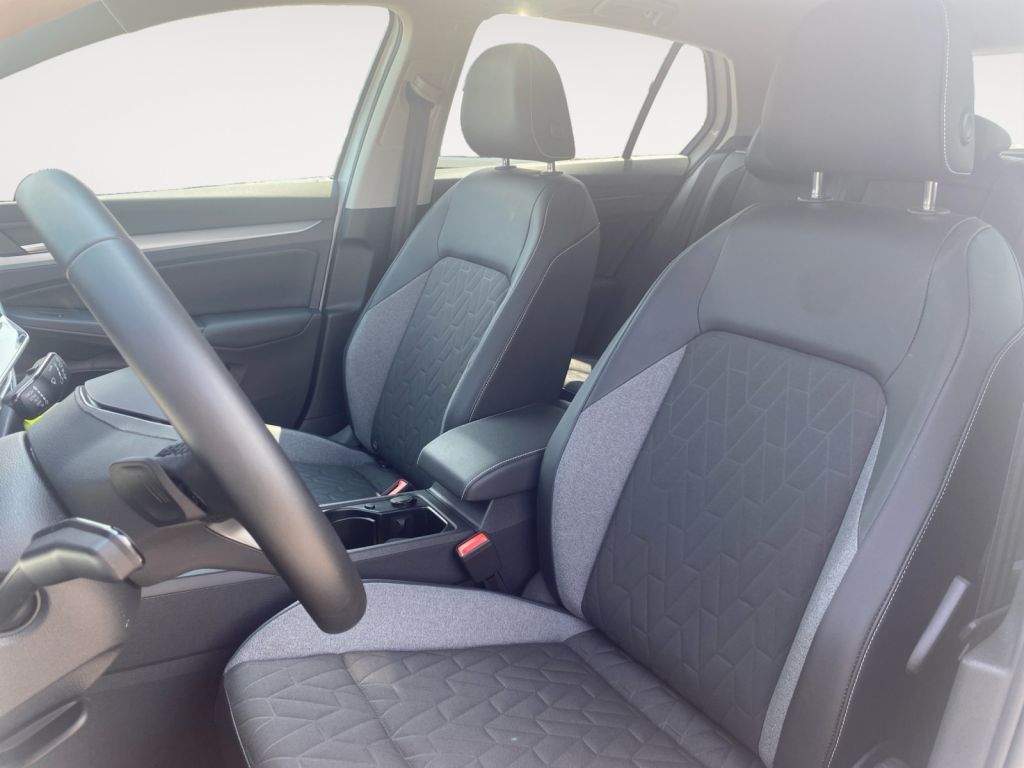 Volkswagen Golf 1.5 eTSI DSG Goal Anschlußgarantie foto 8