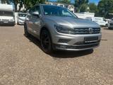 Volkswagen Tiguan  2.0 TDI 4MOTION Highline AUTOMATIC - VW Tiguan Allspace Gebrauchtwagen in Bremen