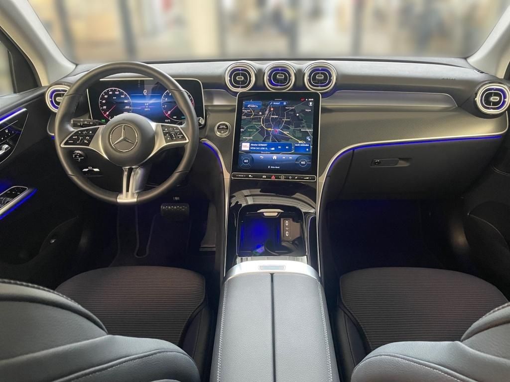 Fahrzeugabbildung Mercedes-Benz GLC 200 4M Avantg. Totwi. AHK Pano 360° LED SHZ