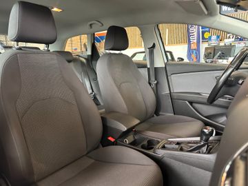 MYAUTOCENTER – Gebraucht- und Jahreswagen mit Werkstattservice in Pfaffenhofen Seat Leon ST *Tempo*Navi*Klima*LED*
