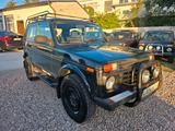 Lada Taiga Lada 4x4*AHK*1 Hand*TÜV 09.2027* - Lada Taiga mit Benzin-Antrieb: Allradantrieb