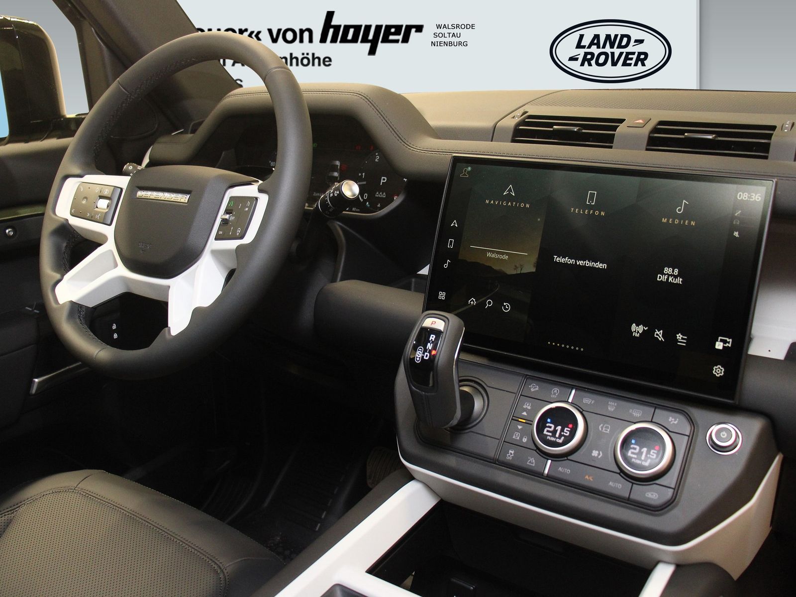 Land Rover Defender 90 3.0 D200 MHEV S AHK Black Design foto 5