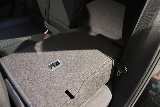 T-Roc IQ.DRIVE 1.5 TSI R-Line KAMERA NAVI SHZ PA