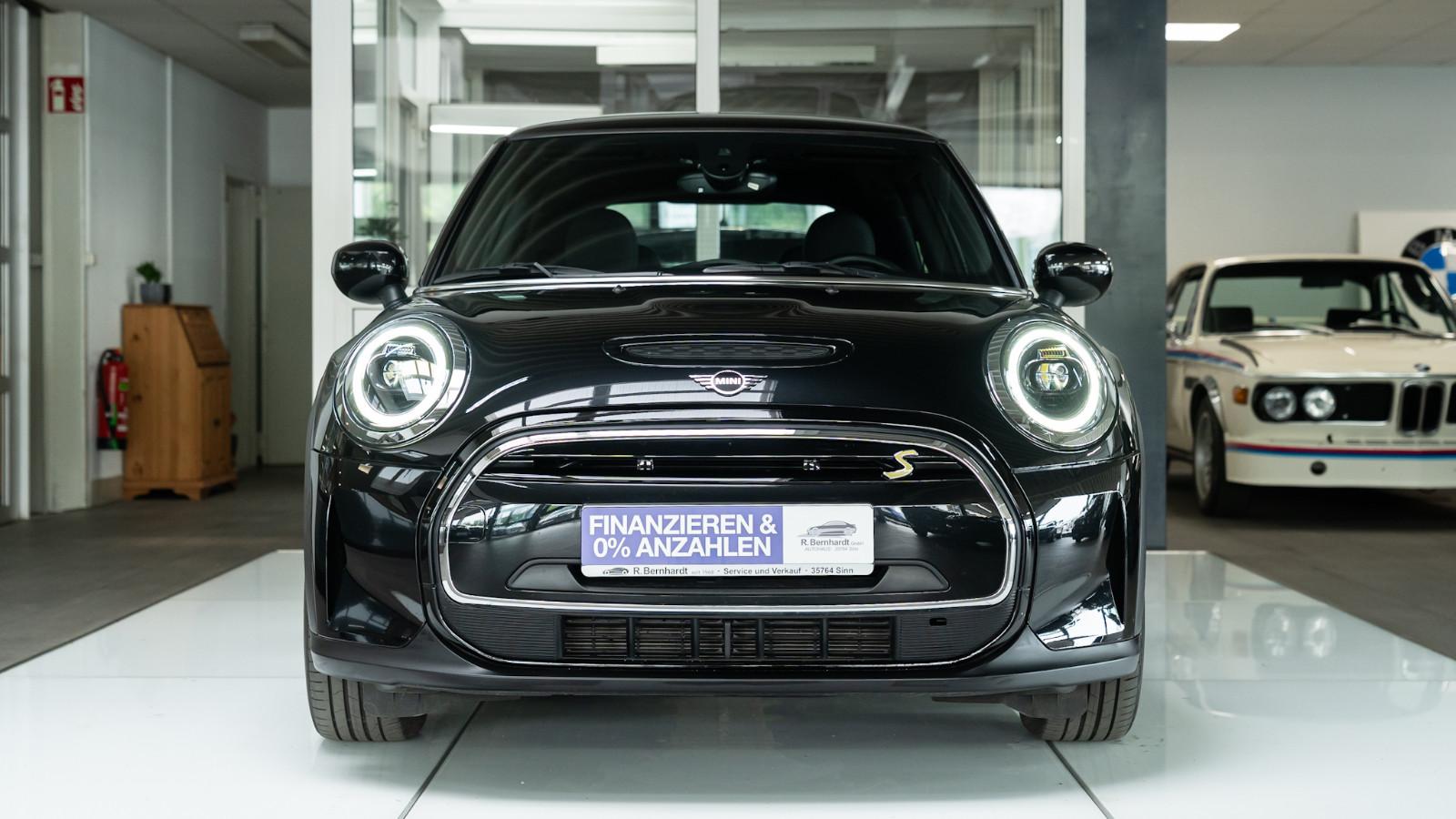 MINI COOPER SE Classic Trim Pack Premium NAV LED uvm.