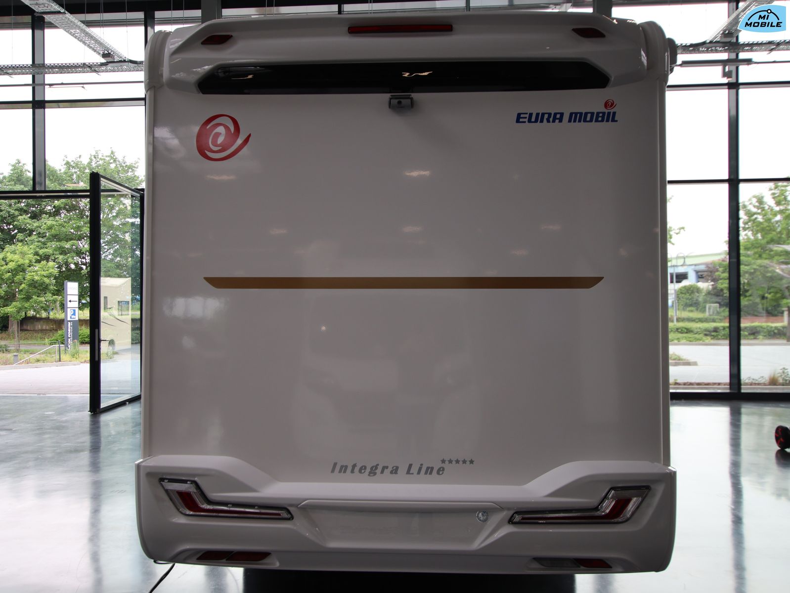 Fahrzeugabbildung Eura Mobil Integra Line 695 LF *SCHAUSONNTAG 11-16 Uhr*