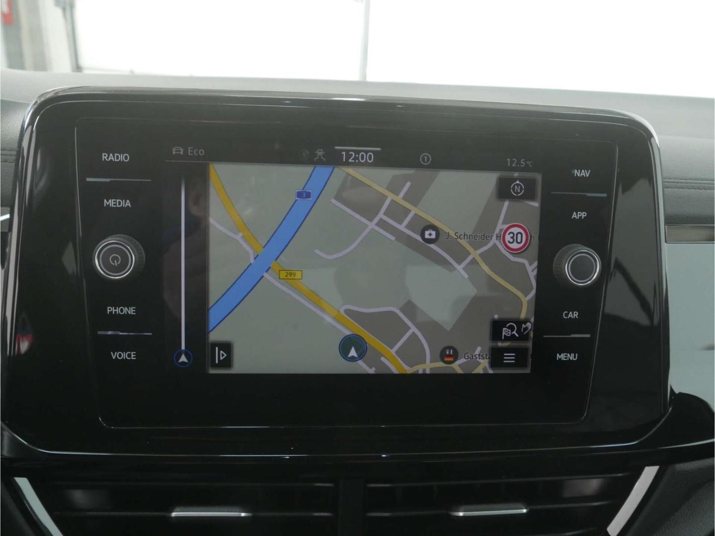 Volkswagen T-Roc 1.5 TSI R-Line Black Style DSG P-Dach/LED, миниатюра 23