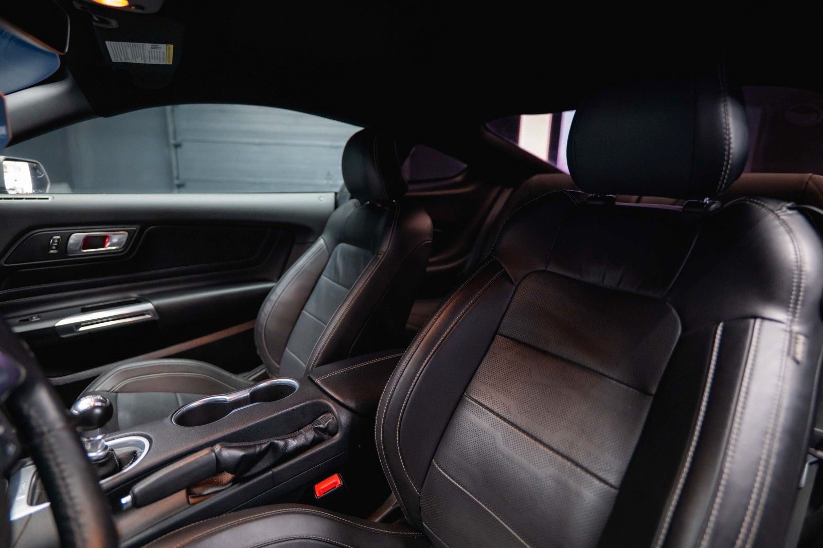 Fahrzeugabbildung Ford Mustang Shelby GT 500 5.0 V8 Performance PREMIUM