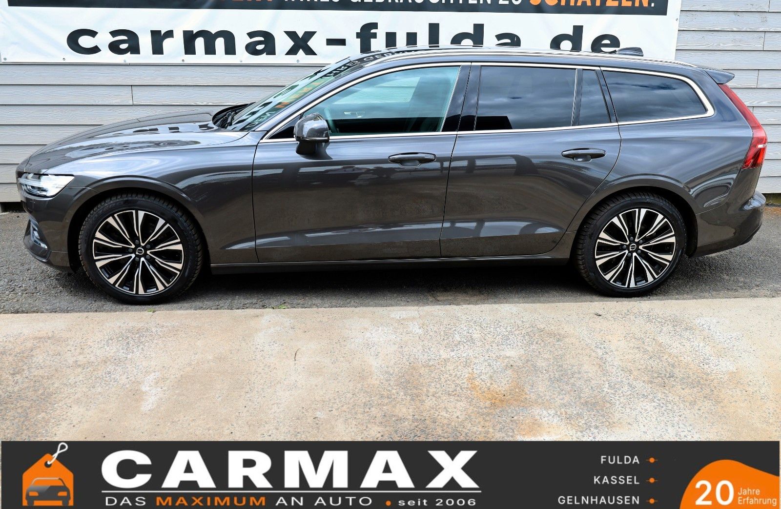 Fahrzeugabbildung Volvo V60 Kombi Plus Bright Leder,Navi,LED,PanDach,ACC