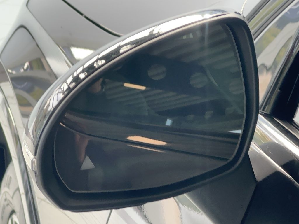 Fahrzeugabbildung Mercedes-Benz GLC 220 d 4MATIC Navi*Fernlichtass.*KeyLess*LED