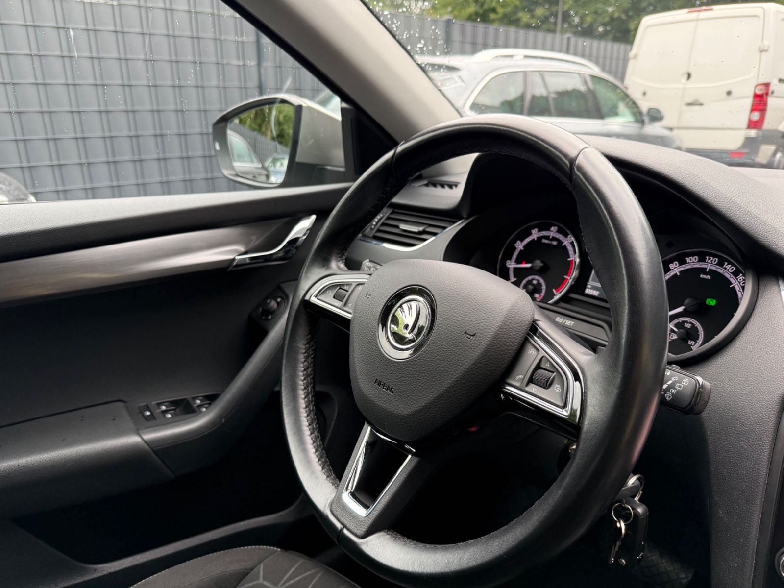 Skoda Octavia Lim. 1.8 TSI Clever NAVI DSG LED 1 HAND foto 14