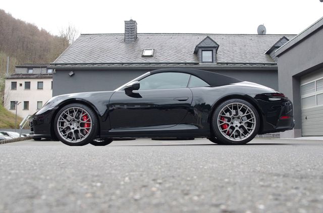 Porsche 992.2 4S*ACC,BOSE,Chrono,Sitzlüftung,14Wege,360°