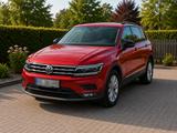 Volkswagen Tiguan 1.5 TSI  IQ.DRIVE*DSG*LED*NAVI *AHK* ACC*