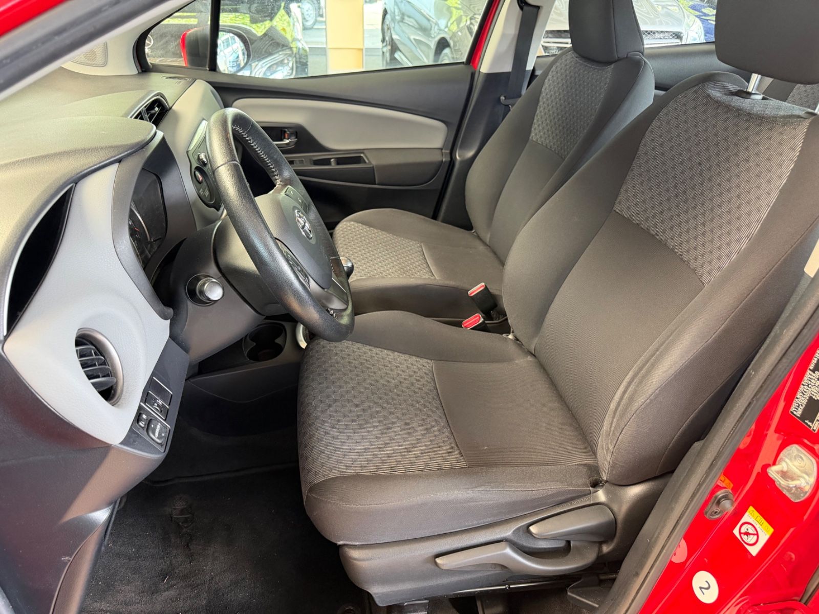 Fahrzeugabbildung Toyota Yaris *Rückfahrkamera*