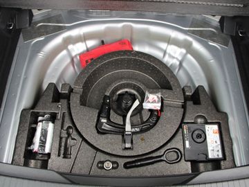 Volkswagen T-Roc Move KLIMA LED NAVI ALU