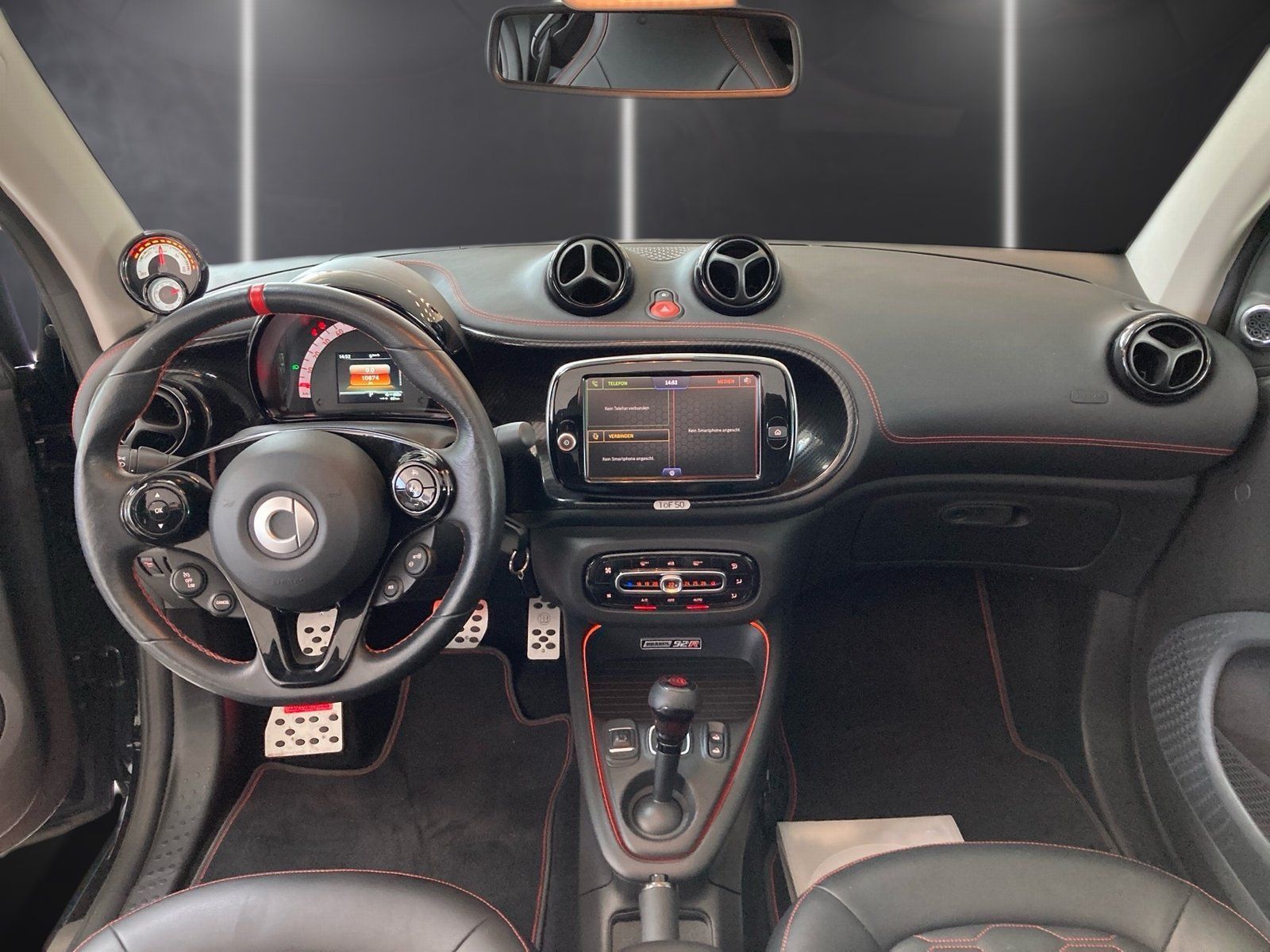 Fahrzeugabbildung Smart EQ fortwo BRABUS R92 Cabrio Leder Kamera