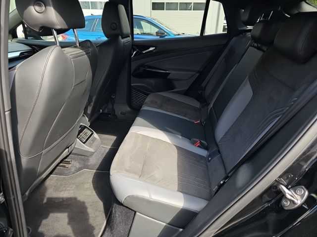 Fahrzeugabbildung Volkswagen ID.5 77 kWh PRO LED-MATRIX NAVI LM20 AHK