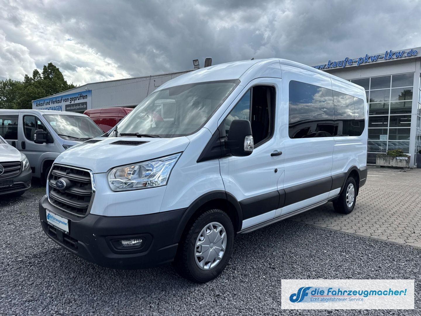 Fahrzeugabbildung Ford Transit Kombi 350 L3 Trend Lift Temp Tel.-Vorb.