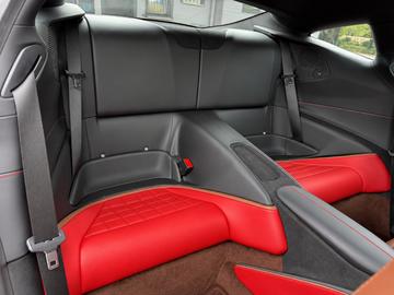 صورة مصغرة 41 لـ 2021 Ferrari ROMA