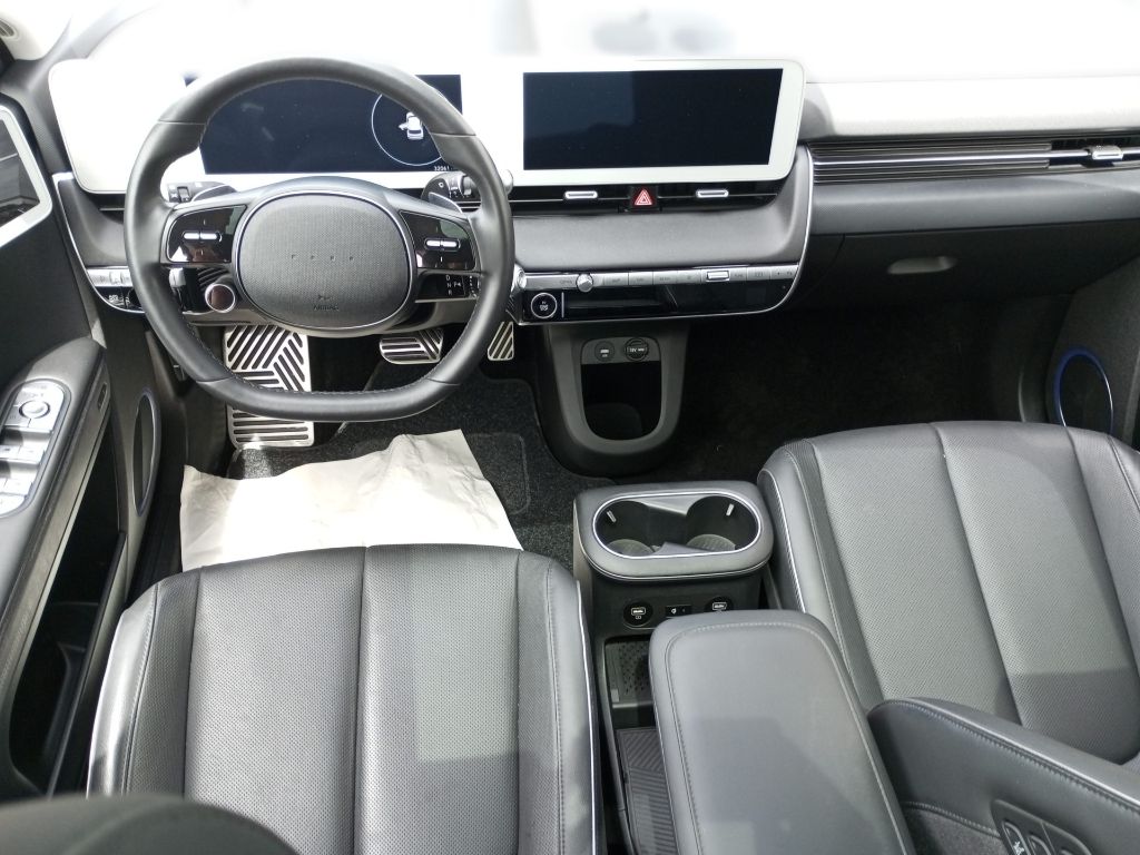 Fahrzeugabbildung Hyundai IONIQ 5 77,4 Allrad UNIQ Relax+Kamera+Panoramad
