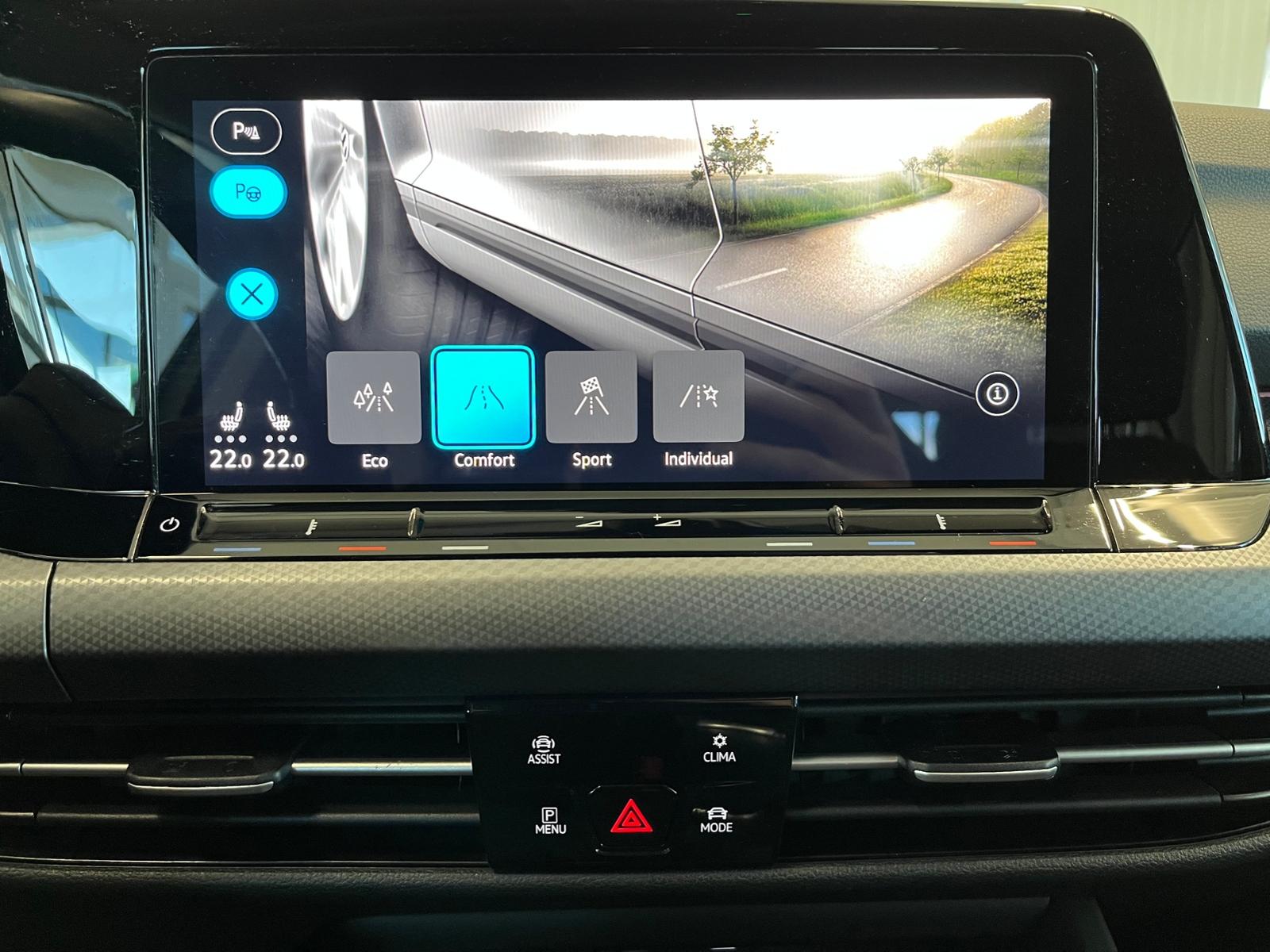 Volkswagen Golf VIII ACTIVE 1.5 TSI Standhg. HUD Navi LED-P, миниатюра 20