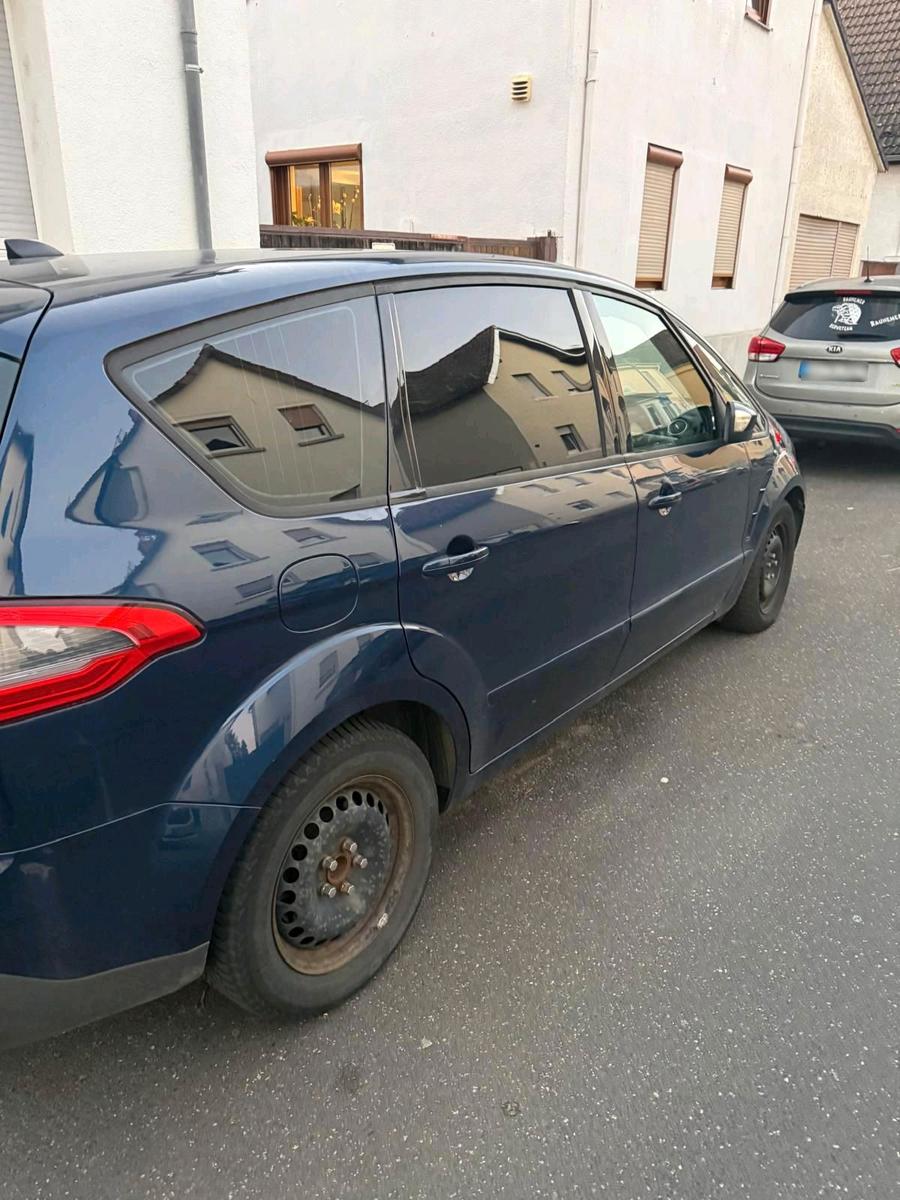 Ford S-MAX 2010 — engine 136 HP (100kW)