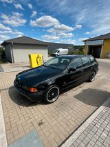 BMW E39 Touring 523i - BMW 523: E39 523i