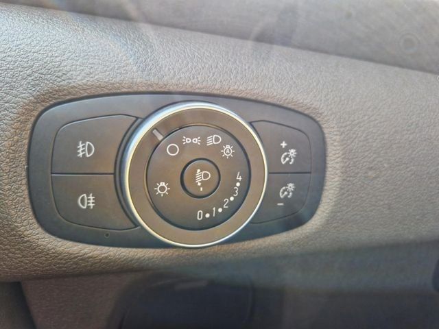Fahrzeugabbildung Ford Transit Custom Kasten 340 L2 Trend AHK GJR PDC