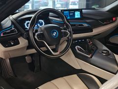 Fahrzeugabbildung BMW i8 Roadster *AERO-KIT* (H&K/CAMERA/CARBON/LASER/