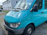 Mercedes-Benz Mercedes Sprinter mit Motorschaden - Mercedes-Benz: Motorschaden