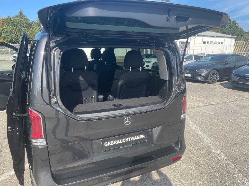 Fahrzeugabbildung Mercedes-Benz V 220 d Style Kompakt AHK, LED, 360°, NAVI