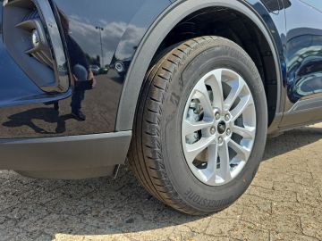 Bild 7 Ford Kuga Titanium PHEV Navi digitales Cockpit B & O