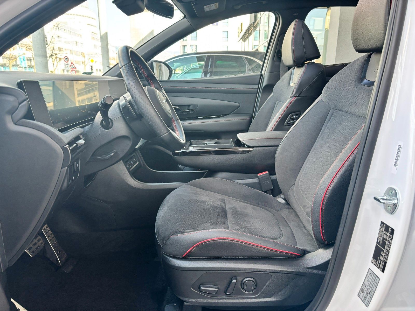 Fahrzeugabbildung Hyundai Tucson MY25 N-Line 4WD Sitzpaket/Panorama/360°!