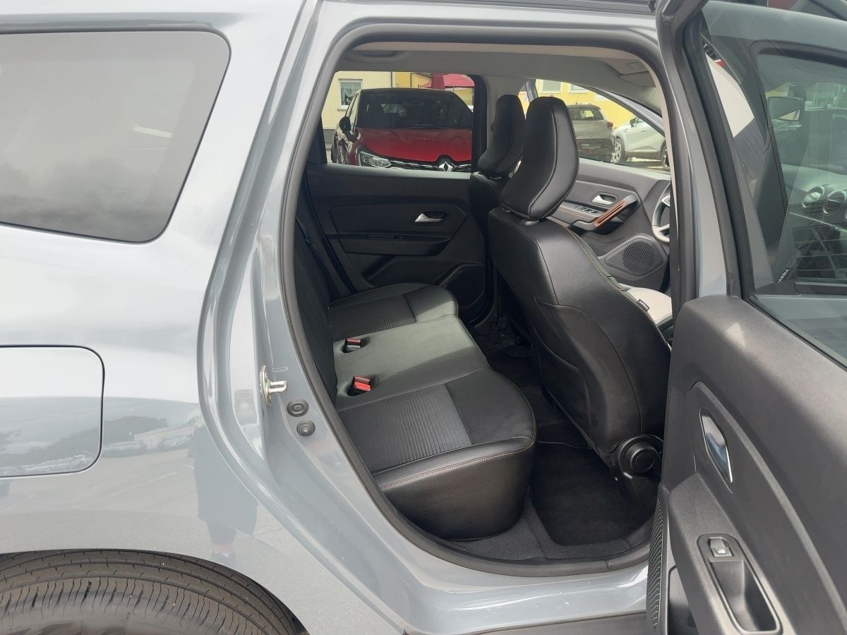 Fahrzeugabbildung Dacia Duster Extréme TCe 150 EDC navi Kamera SHZ