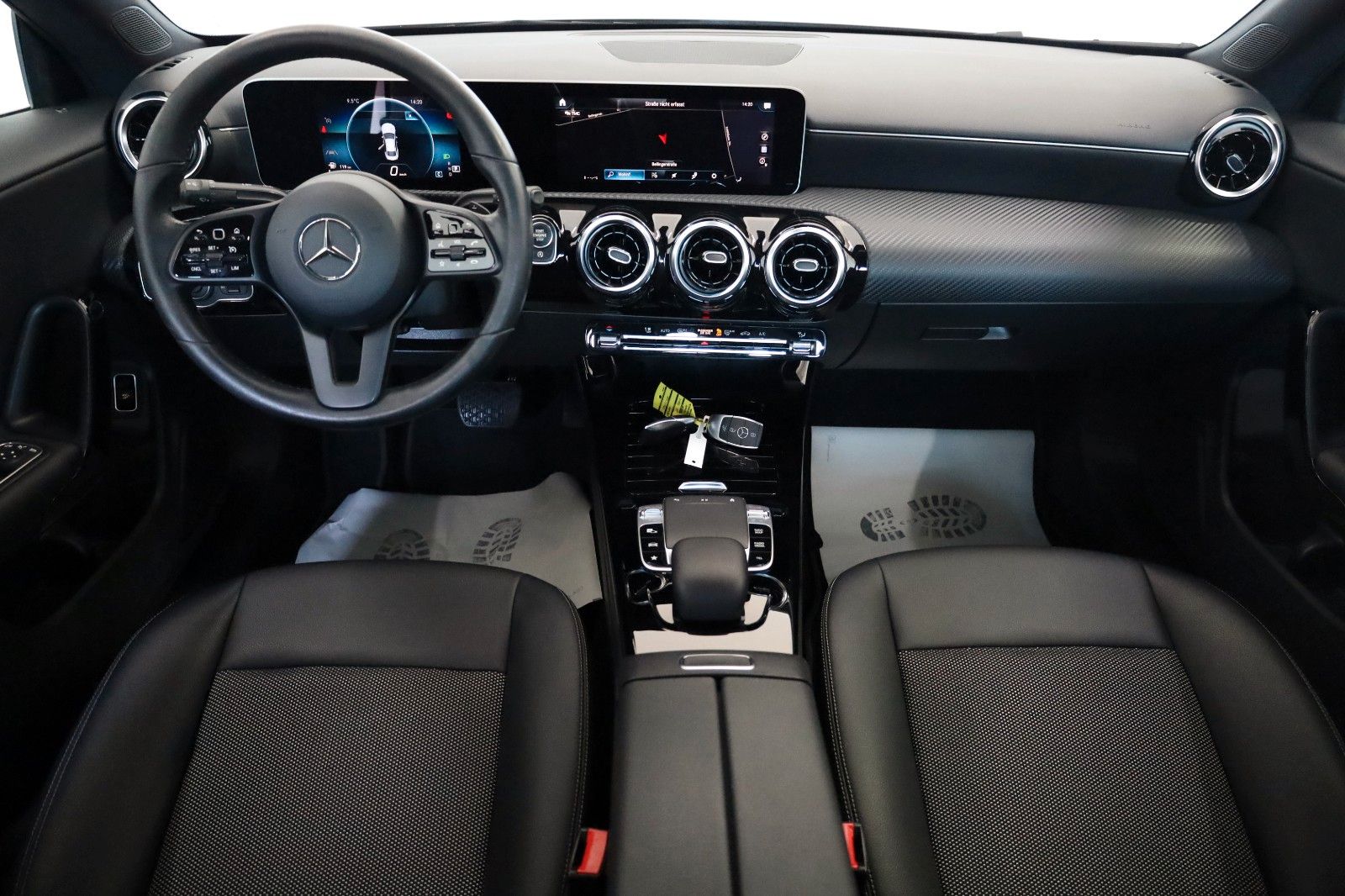 Fahrzeugabbildung Mercedes-Benz CLA 180 d Coupè, T.Leder,Navi,LED,Kamera