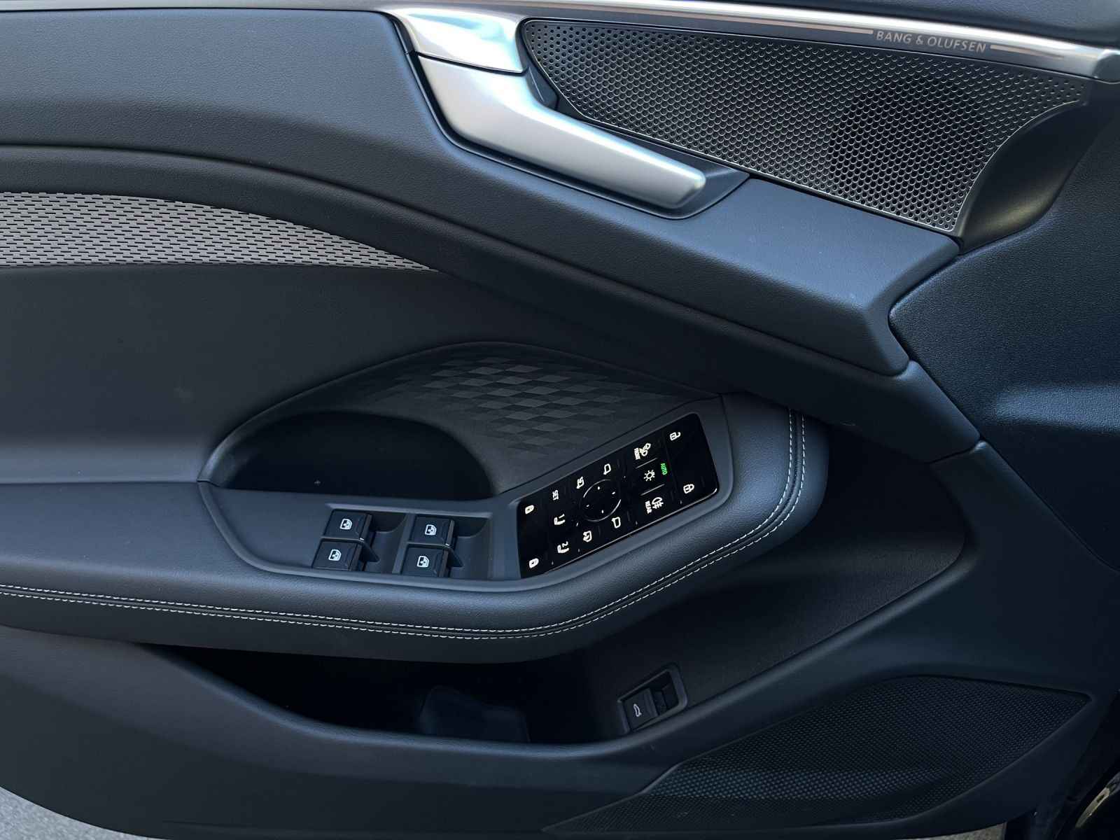Audi A6 - Bild 8