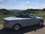 Audi Cabriolet - graue Audi Cabriolet