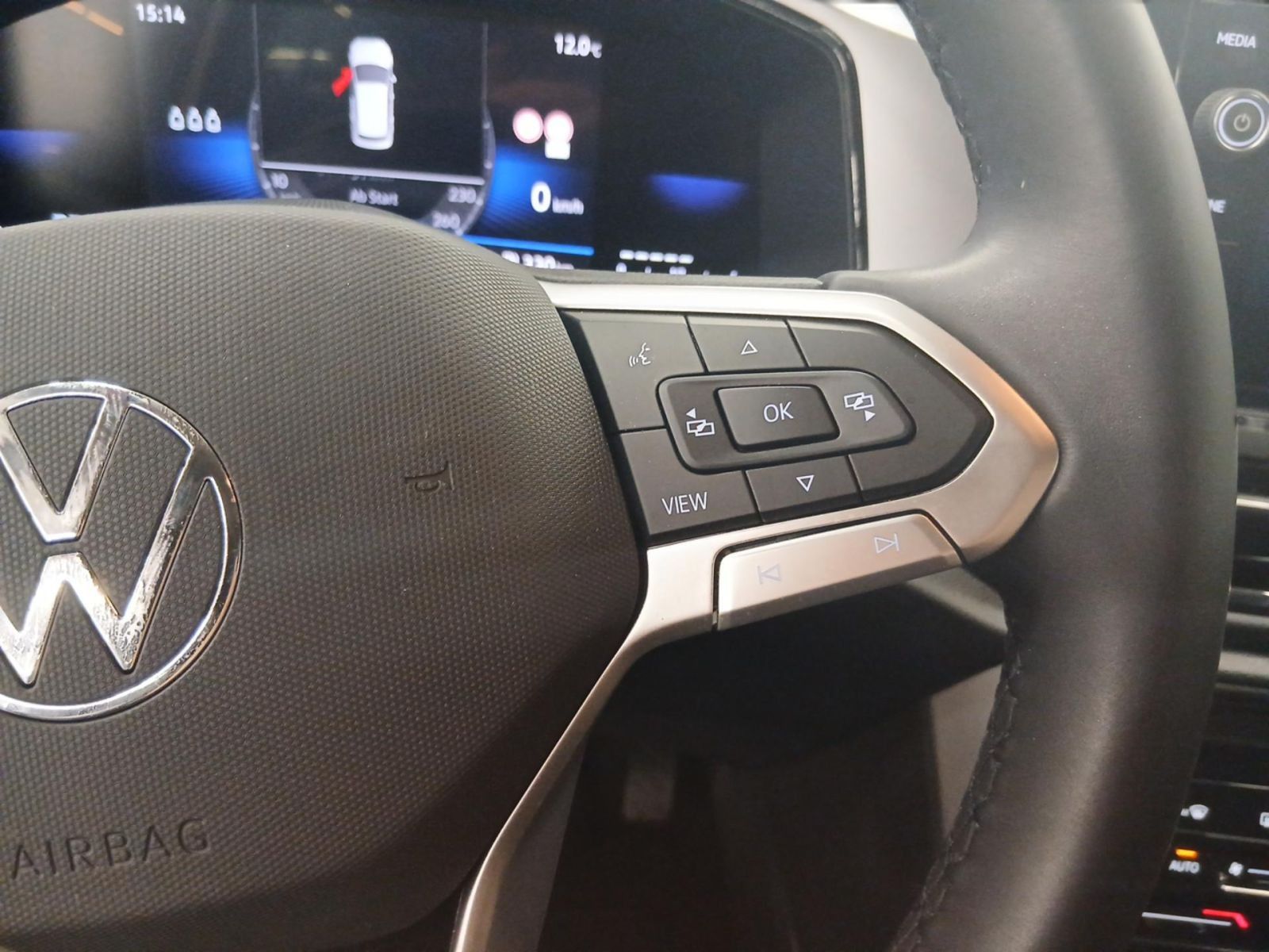 Volkswagen T-Roc - Bild 12