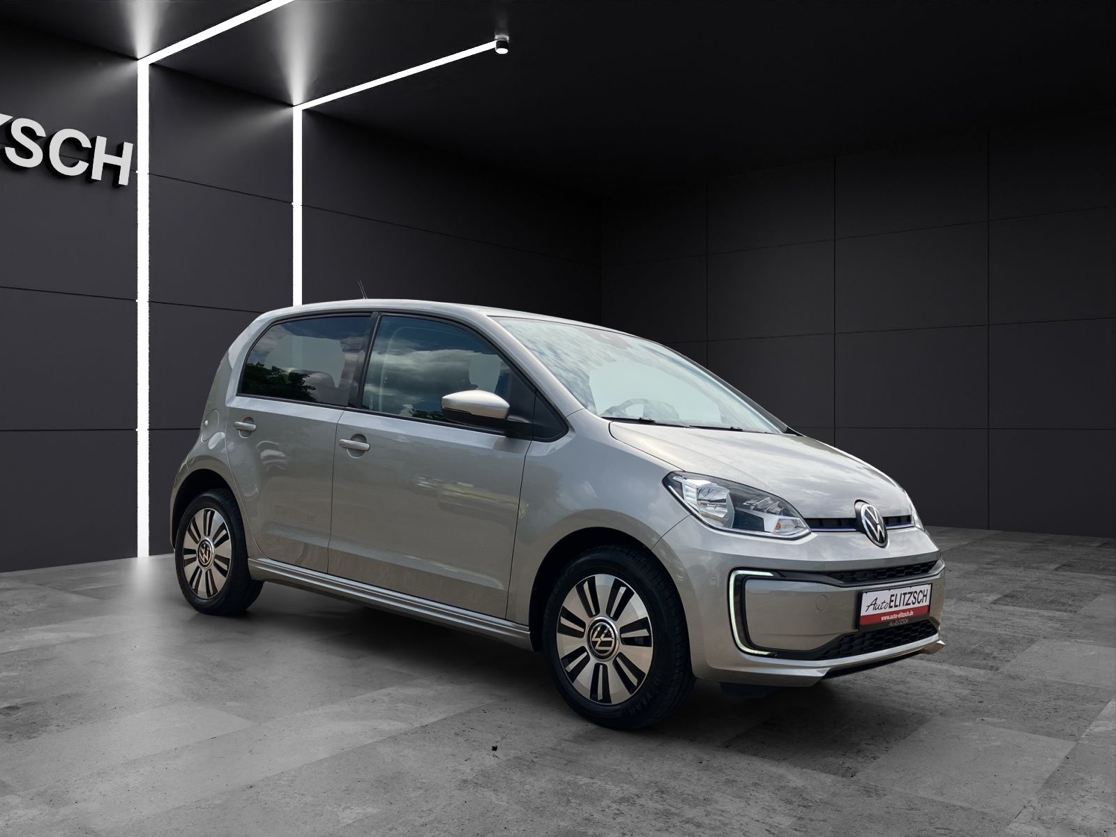 Fahrzeugabbildung Volkswagen e-up! Style Plus SHZ DAB+ Ambiente Klima