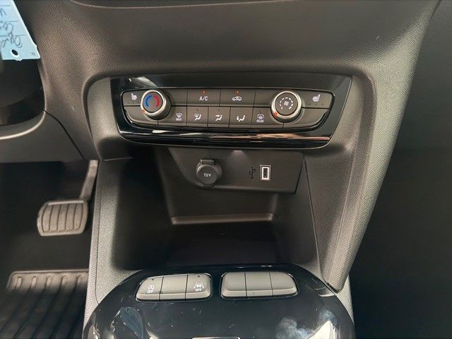 Fahrzeugabbildung Opel Corsa F Edition 110PS Hybrid/Kamera/LED!