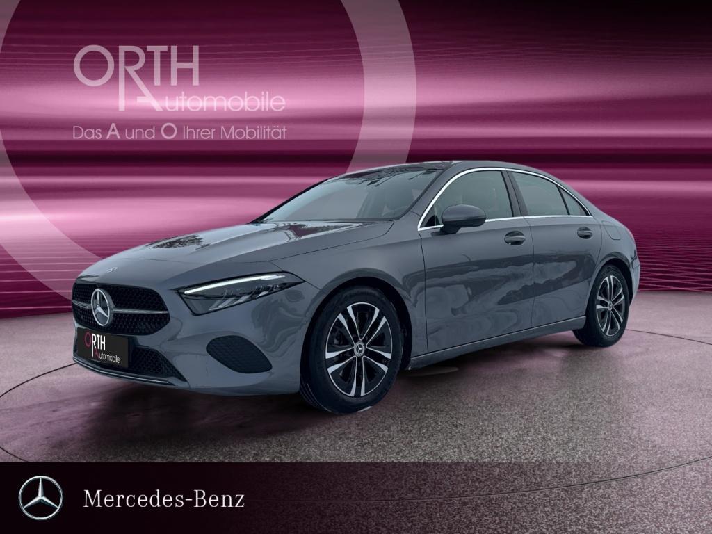Mercedes-Benz A 180d 8G-DCT Limousine NAVI+AHK+LED+SHZ+KAMERA